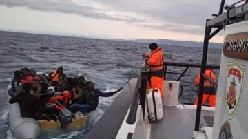 Yunan'ın ölüme ittiği 59 düzensiz göçmeni Türkiye kurtardı
