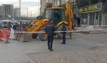 Zeytinburnu'nda dehşet! Kepçe operatörü engelli yurttaşı ezdi