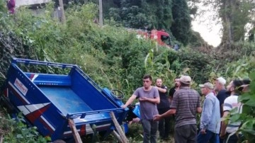 Zonguldak'ta fındık işçilerini taşıyan patpat devrildi: 13 yaralı